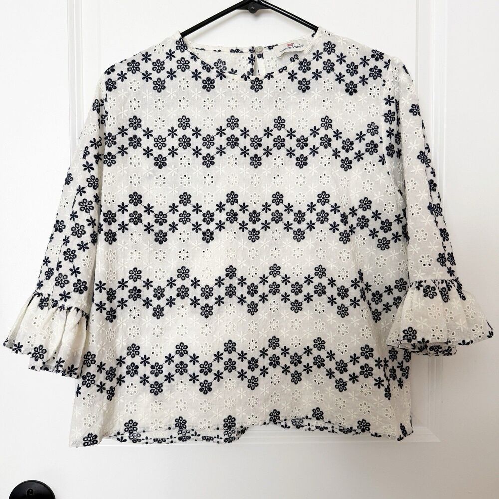 Vineyard Vines Womens Floral Cottagecore Eyelet Top Size Medium Coastal Beachy